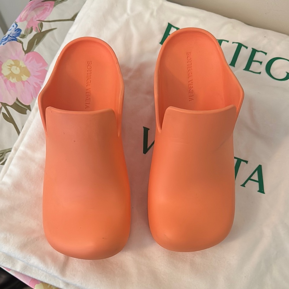 Bottega Veneta Women's Orange Clogs